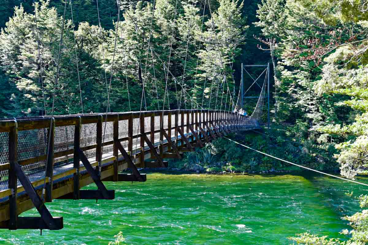 kepler track swing bridge waiau river